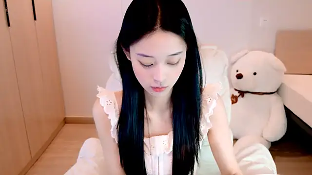 Snapshot of Xueb_J chatting on December 3, 12:25 pm Xueb J online show from December 3, 12:25 pm