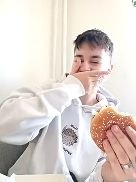 Snapshot of JessyAdore chatting on October 20, 9:10 am JessyAdore online show from October 20, 9:10 am