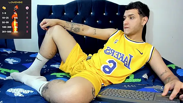 Noha white online show from March 3, 6:12 pm