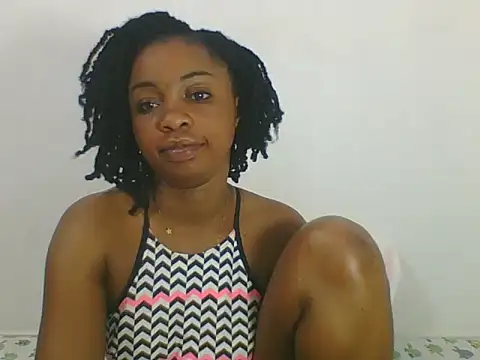 PrettyPrincess14 online show from March 20, 5:25 pm