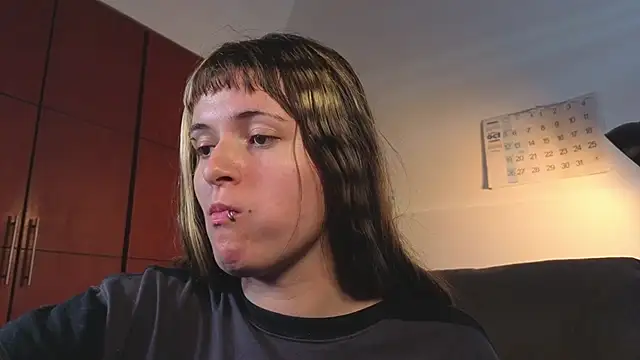 NEXT DOOR GIRL  online show from October 31, 2:29 pm