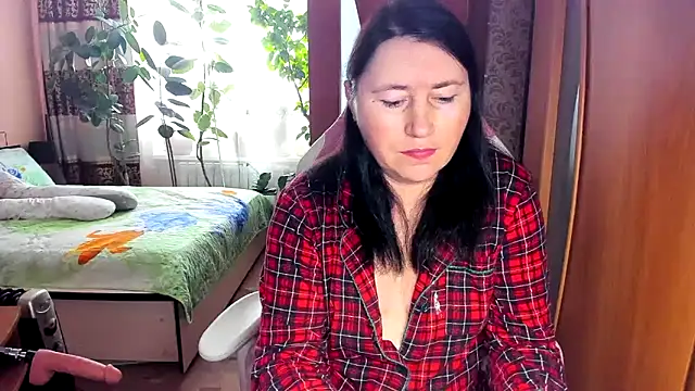 Snapshot of Tatyana51 chatting on February 16, 5:03 am Tatyana51 online show from February 16, 5:03 am