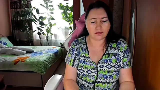 Snapshot of Tatyana51 chatting on February 20, 7:32 am Tatyana51 online show from February 20, 7:32 am