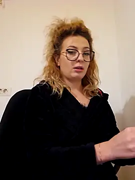 Selenna emma online show from November 22, 8:08 pm