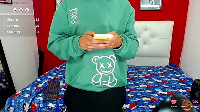  snopyy  online show from January 21, 12:57 am