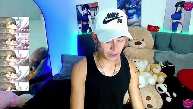  snopyy  online show from February 25, 8:19 pm