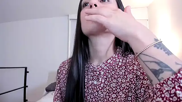 guccipussy1 online show from December 10, 11:40 pm