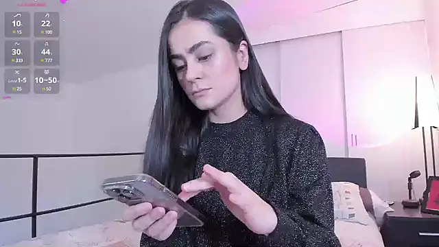 guccipussy1 online show from December 12, 7:15 pm