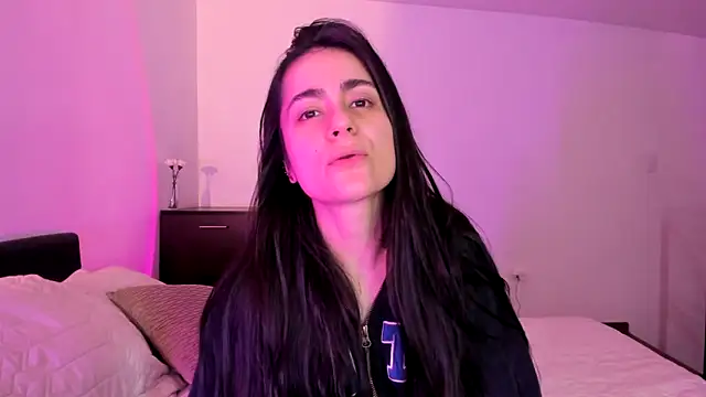 guccipussy1 online show from March 14, 1:59 am