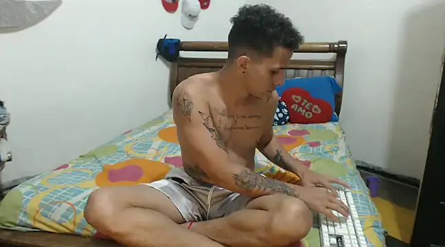 hot toy boy  online show from January 15, 1:20 pm