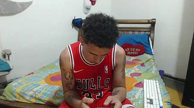hot toy boy  online show from January 21, 4:43 am