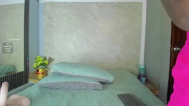 Adele 89 online show from September 18, 7:27 pm