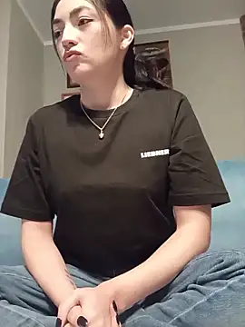 ThailyCherry online show from March 12, 6:03 pm