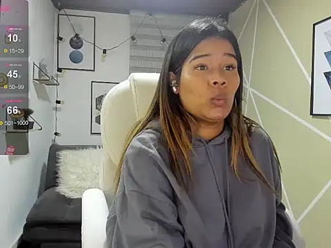 Snapshot of Enma__clark chatting on November 7, 4:12 am Enma clark online show from November 7, 4:12 am