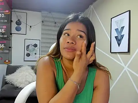 Snapshot of Enma__clark chatting on November 14, 4:22 am Enma clark online show from November 14, 4:22 am