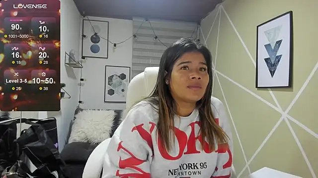 Snapshot of Enma__clark chatting on December 5, 4:10 am Enma clark online show from December 5, 4:10 am