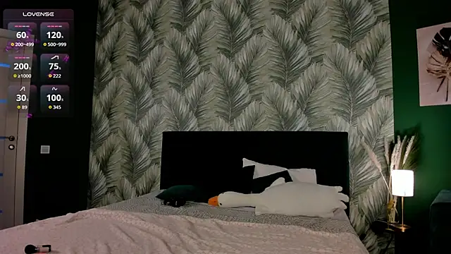 Vanessa Walters online show from September 29, 2:16 am