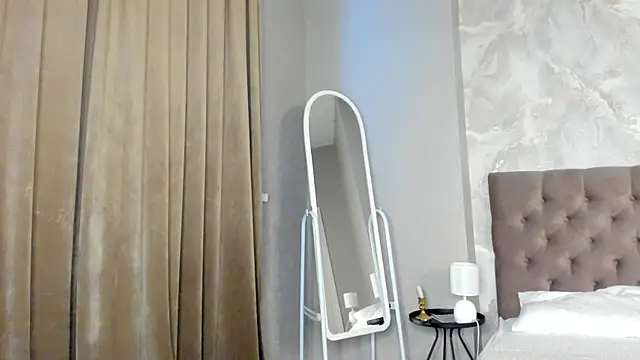 Snapshot of Vanessa_Walters chatting on April 10, 3:23 am Vanessa Walters online show from April 10, 3:23 am