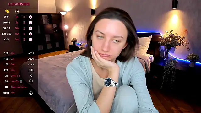 annacooleman online show from December 4, 2:09 am