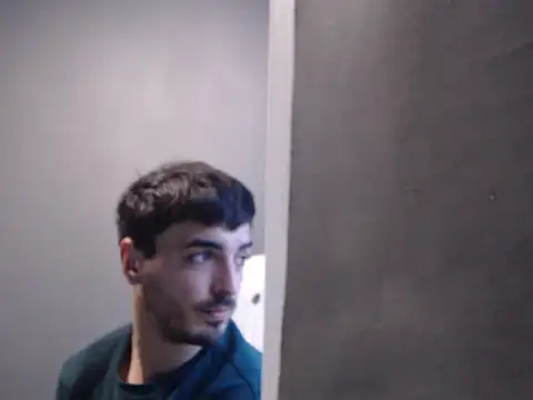 Snapshot of XXXdonXXX chatting on December 14, 2:11 pm XXXdonXXX online show from December 14, 2:11 pm