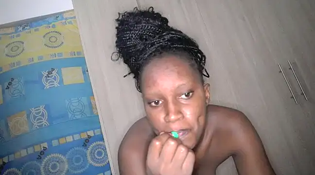 Snapshot of queen-goddess chatting on February 28, 3:04 pm queen-goddess online show from February 28, 3:04 pm