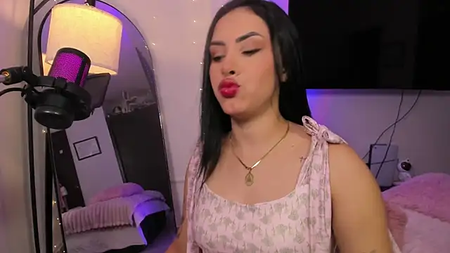 Maya Bluee online show from July 19, 4:05 am