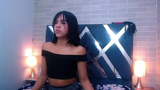 AndreaGil  online show from February 23, 1:53 pm