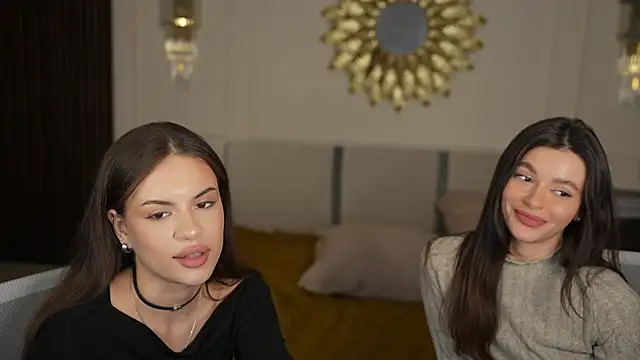 Snapshot of Gabriella054 chatting on March 17, 11:10 am Gabriella054 online show from March 17, 11:10 am