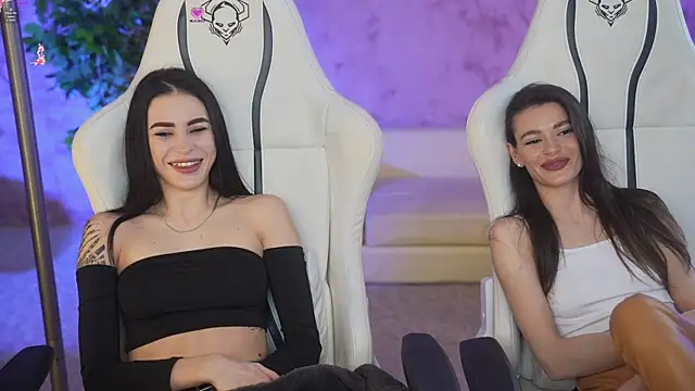 Snapshot of Gabriella054 chatting on March 19, 11:39 am Gabriella054 online show from March 19, 11:39 am