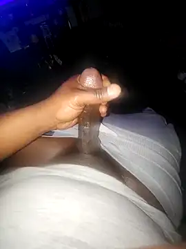 Snapshot of Cameltoekilla chatting on January 16, 4:38 am Cameltoekilla online show from January 16, 4:38 am