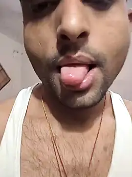 PRIYANHUxh online show from April 2, 5:49 am