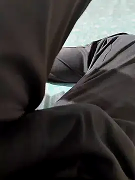 PRIYANHUxh online show from April 9, 6:41 am