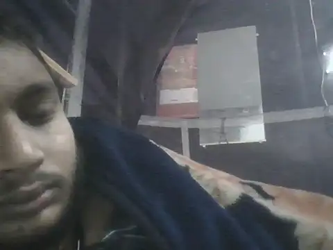 Snapshot of ShivamFactor3 chatting on October 24, 1:35 am ShivamFactor3 online show from October 24, 1:35 am