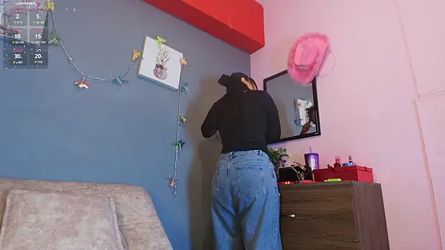 Snapshot of jade_brunnette chatting on March 9, 8:13 pm jade brunnette online show from March 9, 8:13 pm