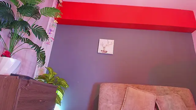 jade brunnette online show from June 12, 8:19 pm