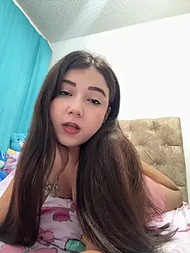 mia cooper 24 online show from May 14, 3:35 am