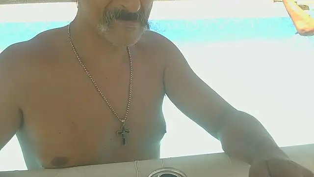 Snapshot of couplemilf2 chatting on July 11, 12:41 pm couplemilf2 online show from July 11, 12:41 pm