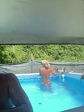 Snapshot of couplemilf2 chatting on July 12, 10:28 am couplemilf2 online show from July 12, 10:28 am