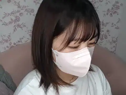 Snapshot of mei_hosina chatting on December 11, 3:37 pm mei hosina online show from December 11, 3:37 pm