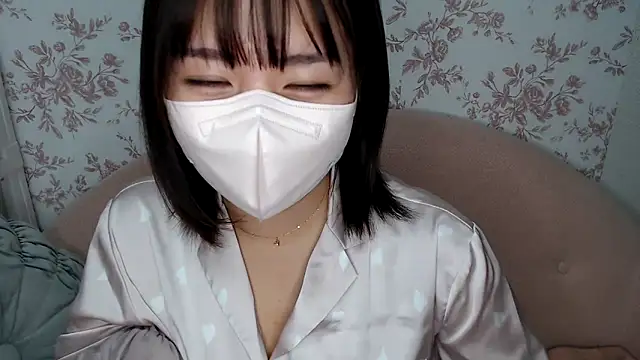 Snapshot of mei_hosina chatting on December 16, 3:22 pm mei hosina online show from December 16, 3:22 pm