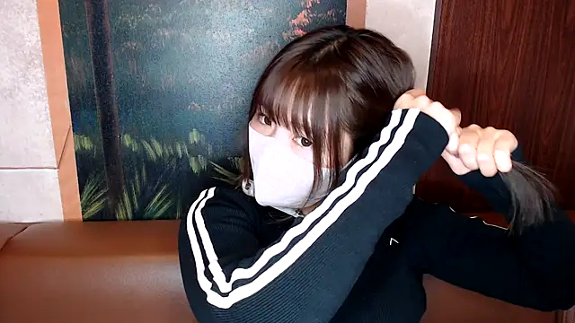 Snapshot of mei_hosina chatting on January 20, 5:37 am mei hosina online show from January 20, 5:37 am