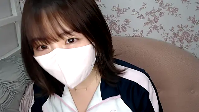 Snapshot of mei_hosina chatting on January 22, 3:18 pm mei hosina online show from January 22, 3:18 pm