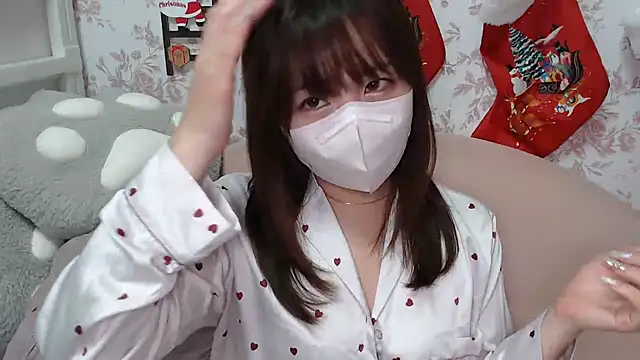 Snapshot of mei_hosina chatting on December 14, 3:50 pm mei hosina online show from December 14, 3:50 pm