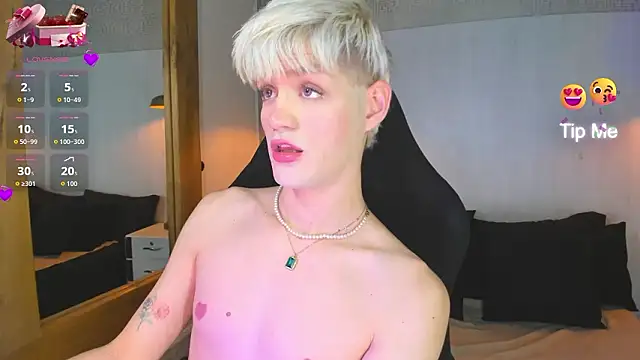 Snapshot of VladHellsing4 chatting on March 18, 2:20 pm VladHellsing4 online show from March 18, 2:20 pm