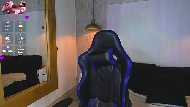 Snapshot of VladHellsing4 chatting on March 29, 4:40 pm VladHellsing4 online show from March 29, 4:40 pm