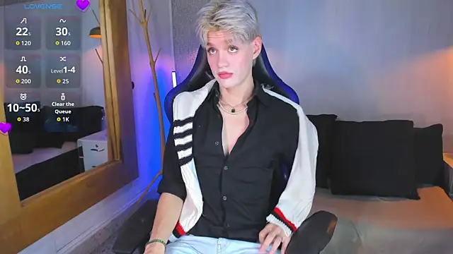 VladHellsing4 online show from June 19, 2:32 pm