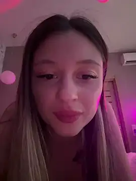 Kimsweet7 online show from December 6, 9:13 pm