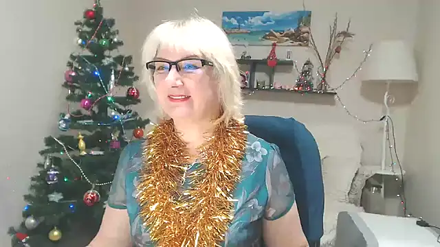 FleurMays online show from January 5, 4:47 am