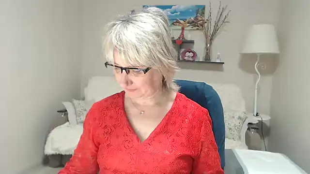 FleurMays online show from February 15, 7:51 am