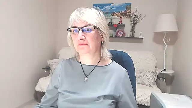 FleurMays online show from June 5, 4:08 am